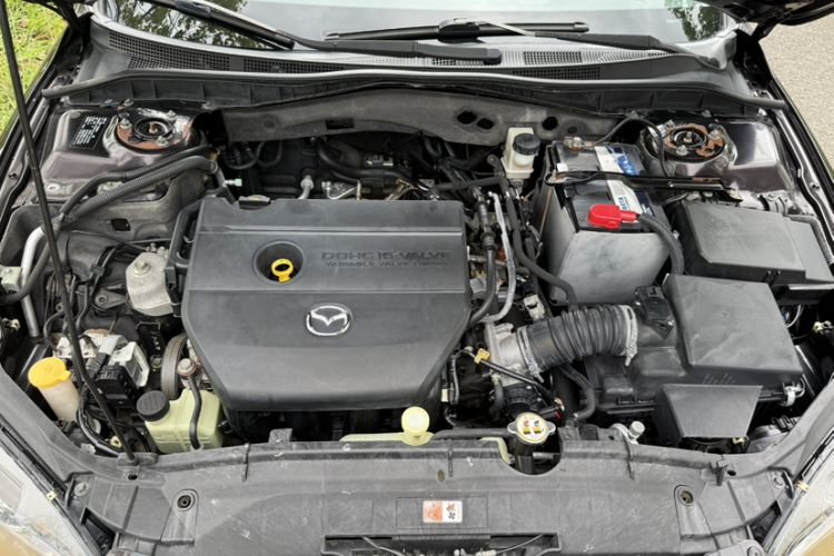 Used Mazda 6 2015 2.0L Automatic Fashion Edition Engine Bay