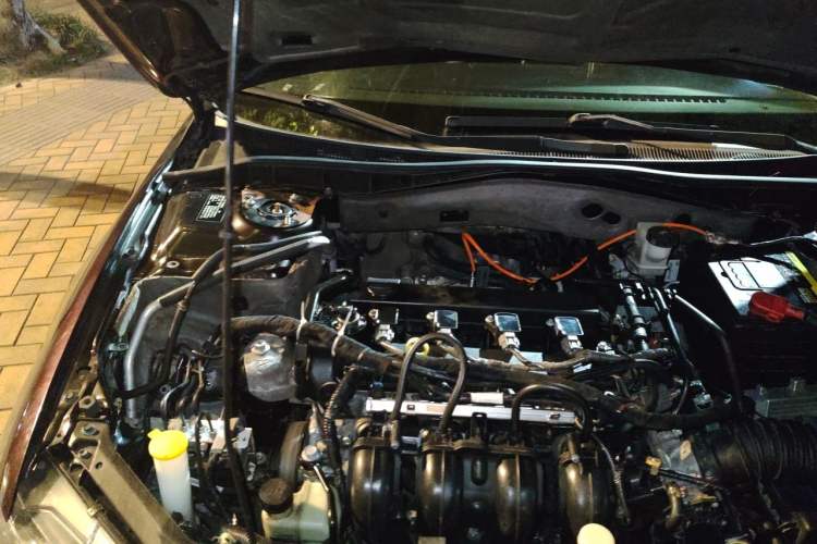 Used Mazda 6 2015 2.0L Automatic Classic Version Engine Bay Right