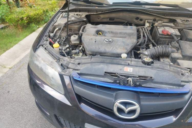 Used Mazda 6 2015 2.0L Automatic Luxury Version Engine Bay Right