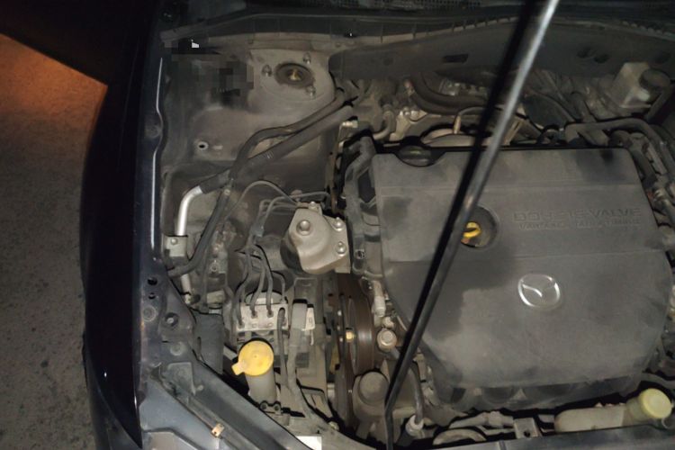 Used Mazda 6 2015 2.0L Automatic Classic Version Engine Bay Right