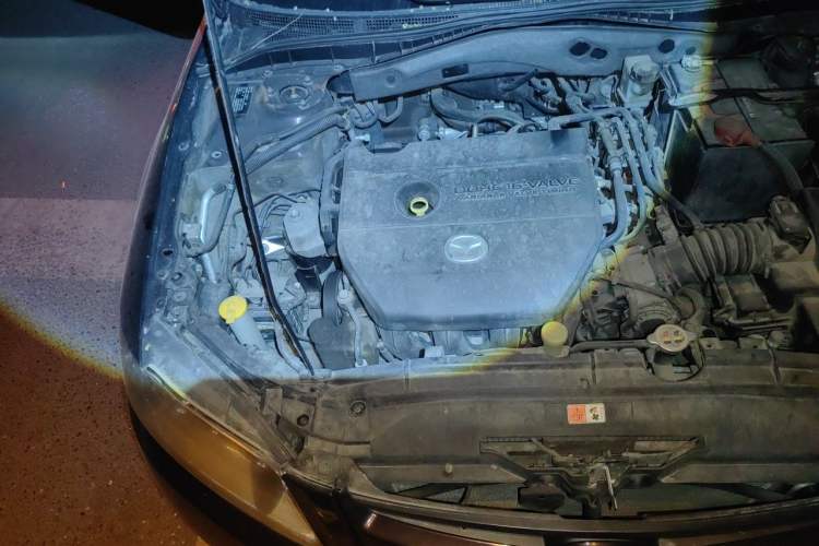 Used Mazda 6 2015 2.0L Automatic Classic Version Engine Bay Right