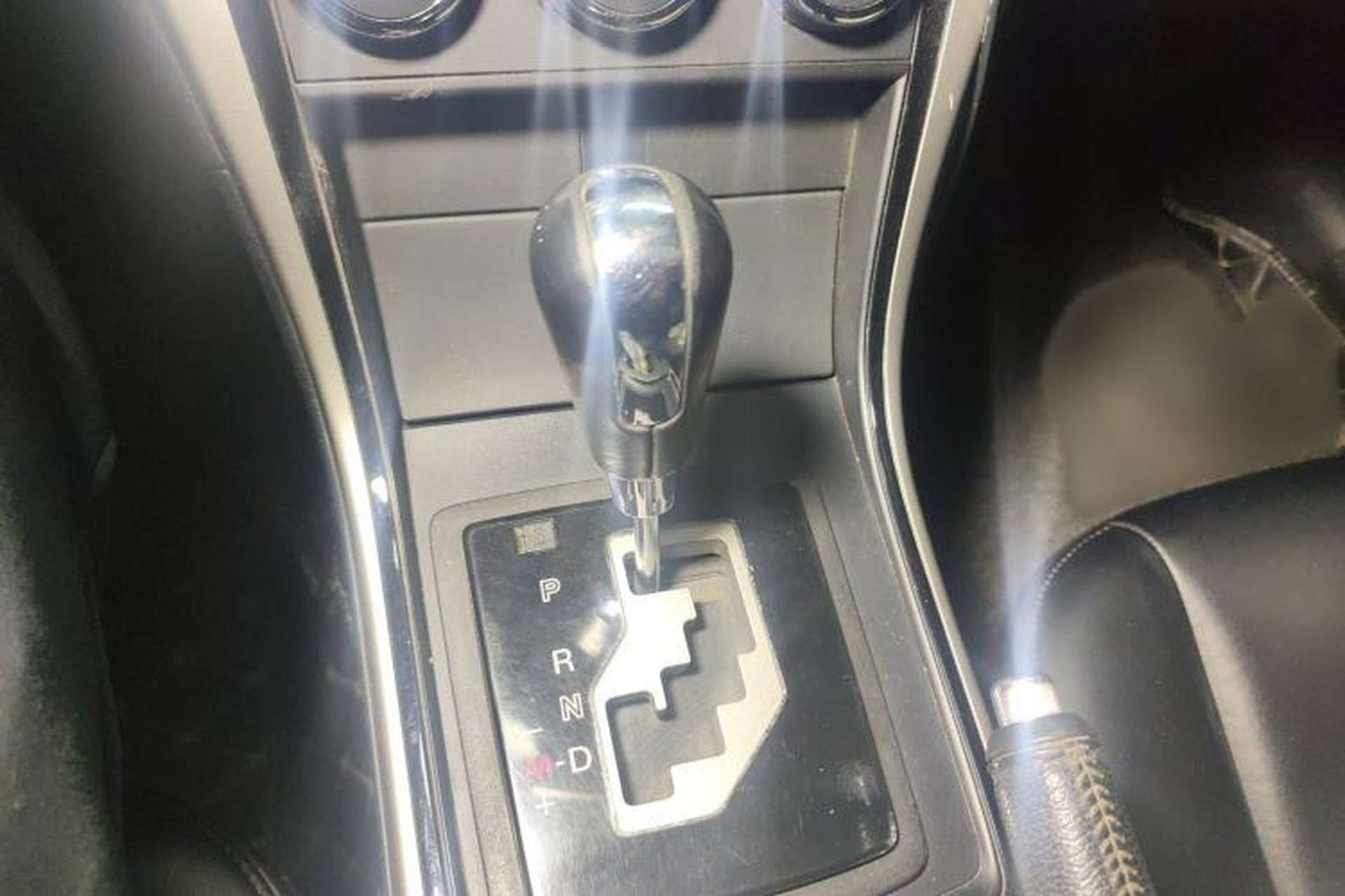 Used Mazda 6 2015 2.0L Automatic Elite Edition Gear Lever