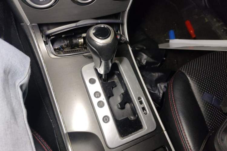 Used Mazda 6 2015 2.0L Automatic Fashion Edition Gear Lever