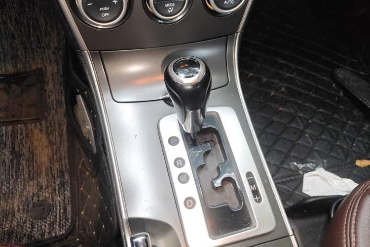 Used Mazda 6 2015 2.0L Automatic Fashion Edition Gear Lever