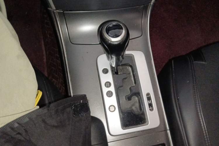 Used Mazda 6 2015 2.0L Automatic Fashion Edition Gear Lever