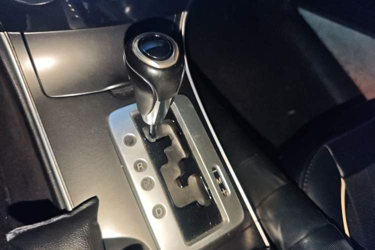 Used Mazda 6 2015 2.0L Automatic Classic Version Gear Lever