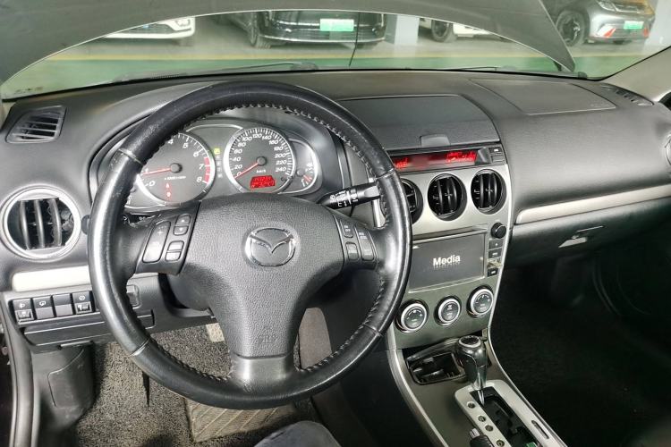 Used Mazda 6 2015 2.0L Automatic Fashion Edition Interior 2