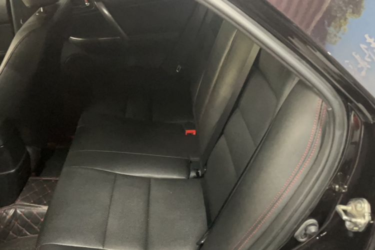 Used Mazda 6 2015 2.0L Automatic Fashion Edition Interior 3