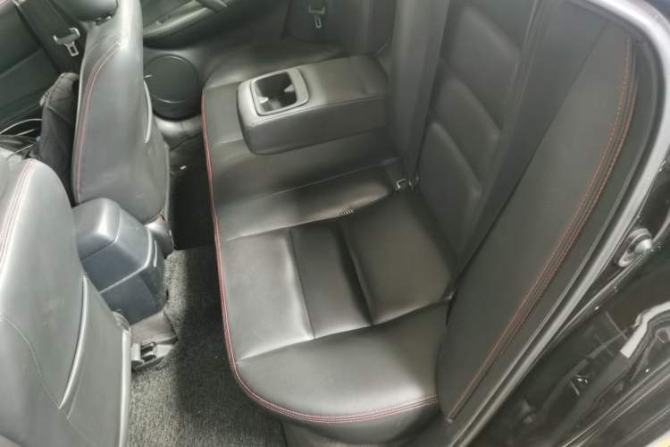 Used Mazda 6 2015 2.0L Automatic Fashion Edition Interior 4