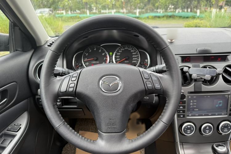 Used Mazda 6 2015 2.0L Automatic Fashion Edition Interior 5