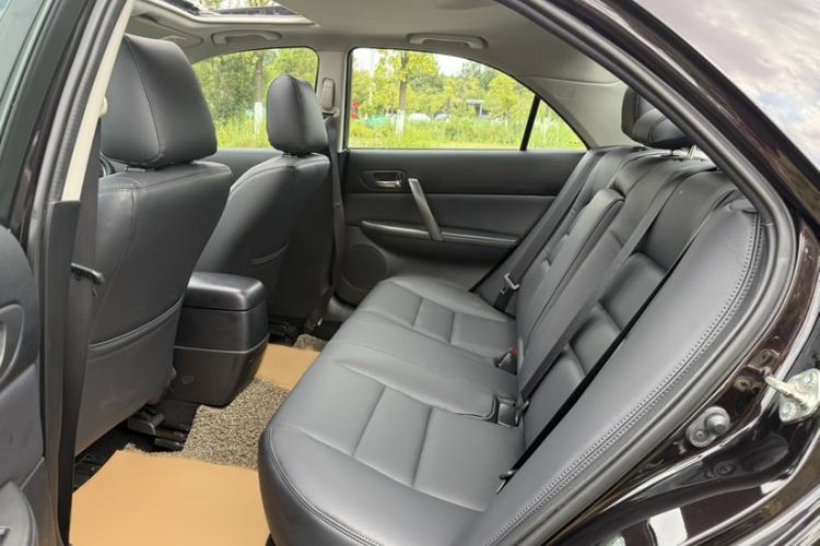 Used Mazda 6 2015 2.0L Automatic Fashion Edition Interior 9