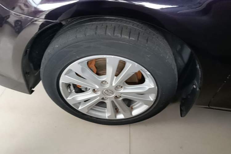 Used Mazda 6 2015 2.0L Automatic Fashion Edition Left Front Wheel Hub