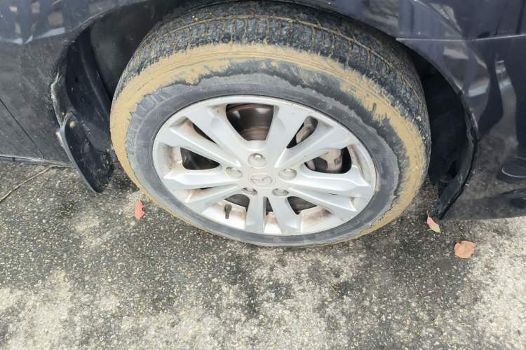 Used Mazda 6 2015 2.0L Automatic Fashion Edition Right Front Wheel Hub