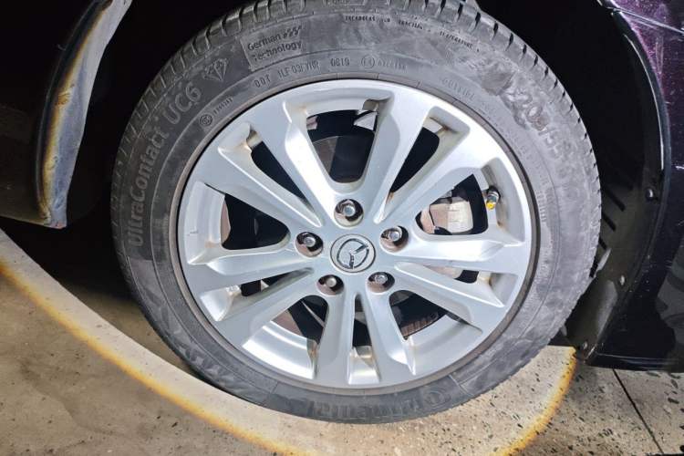 Used Mazda 6 2015 2.0L Automatic Fashion Edition Right Front Wheel Hub