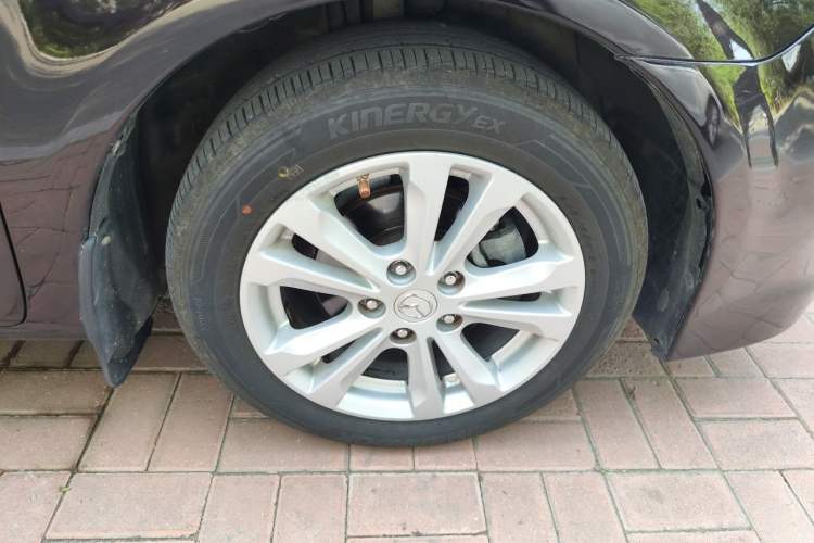 Used Mazda 6 2015 2.0L Automatic Fashion Edition Right Front Wheel Hub