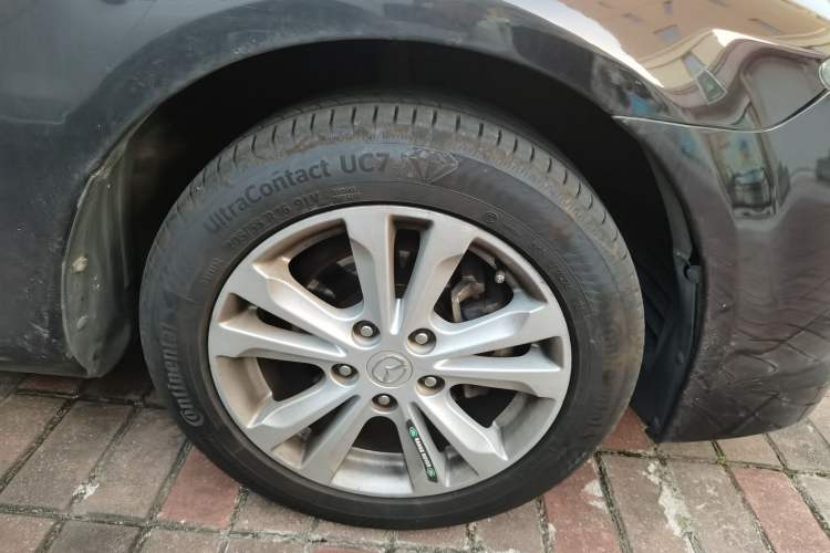Used Mazda 6 2015 2.0L Automatic Classic Version Right Front Wheel Hub