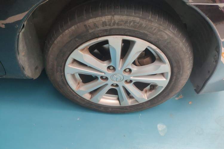 Used Mazda 6 2015 2.0L Automatic Fashion Edition Right Front Wheel Hub