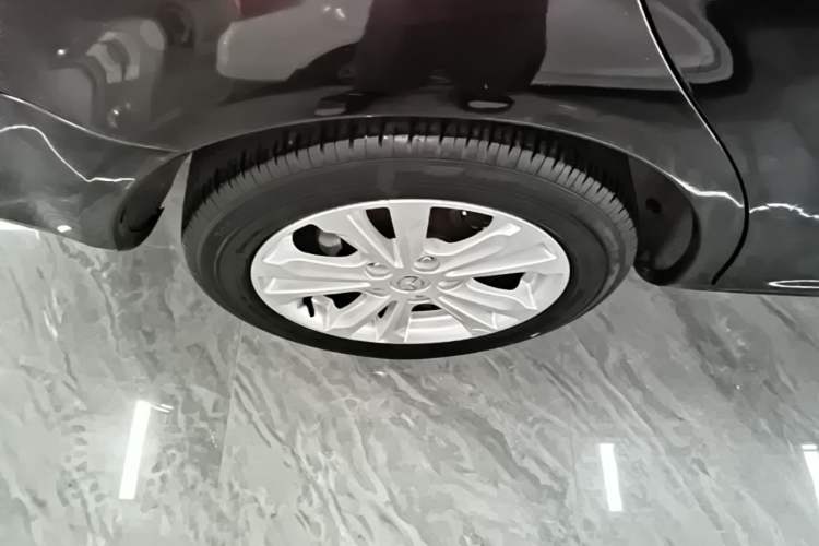 Used Mazda 6 2015 2.0L Automatic Classic Version Right Rear Wheel Hub
