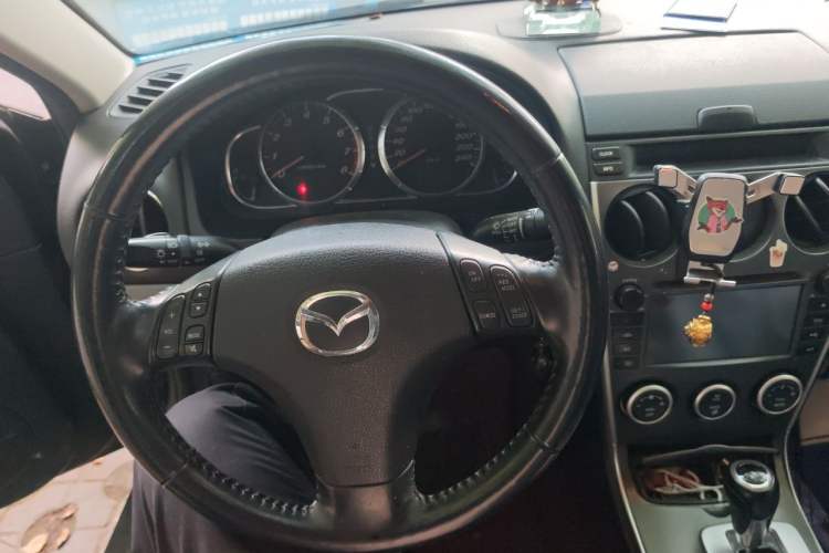 Used Mazda 6 2015 2.0L Automatic Luxury Version Steering Wheel