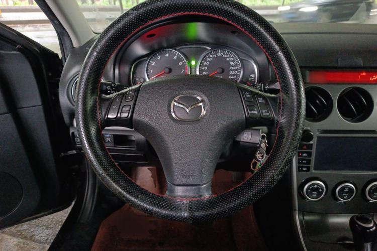 Used Mazda 6 2015 2.0L Automatic Luxury Version Steering Wheel