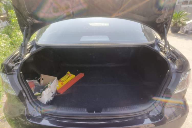 Used Mazda 6 2015 2.0L Automatic Classic Version Trunk