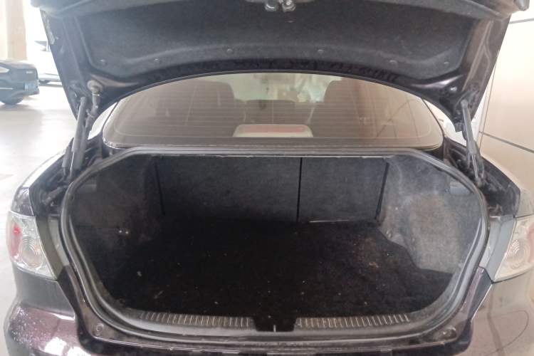 Used Mazda 6 2015 2.0L Automatic Fashion Edition Trunk