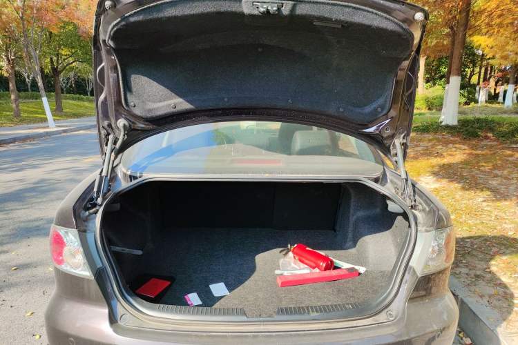 Used Mazda 6 2015 2.0L Automatic Fashion Edition Trunk