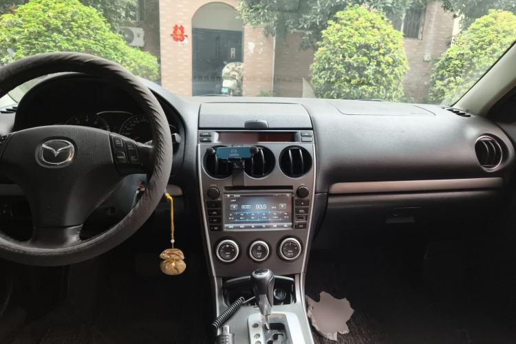 Used Mazda 6 2015 2.0L Automatic Fashion Edition Center Console
