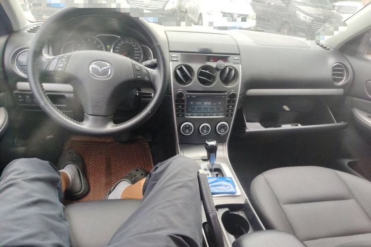 Used Mazda 6 2015 2.0L Automatic Fashion Edition Center Console