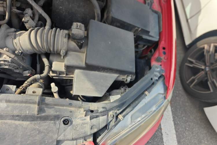 Used Mazda 6 2015 2.0L Automatic Luxury Version Engine Bay Left