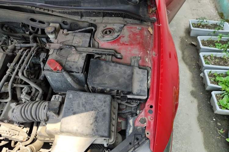 Used Mazda 6 2015 2.0L Automatic Classic Version Engine Bay Left