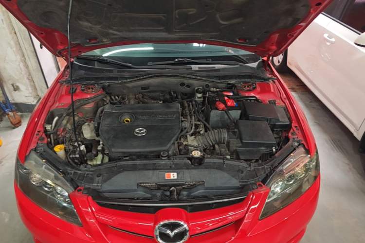 Used Mazda 6 2015 2.0L Automatic Fashion Edition Engine Bay