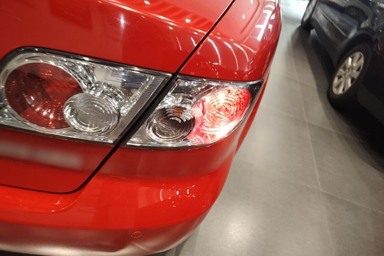 Used Mazda 6 2015 2.0L Automatic Fashion Edition Exterior 3