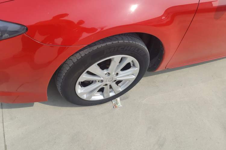 Used Mazda 6 2015 2.0L Automatic Fashion Edition Exterior 4