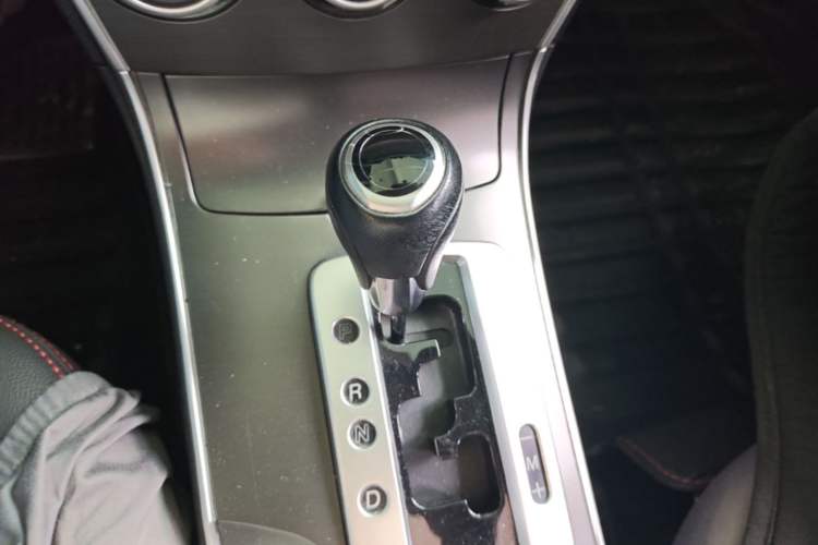 Used Mazda 6 2015 2.0L Automatic Fashion Edition Gear Lever