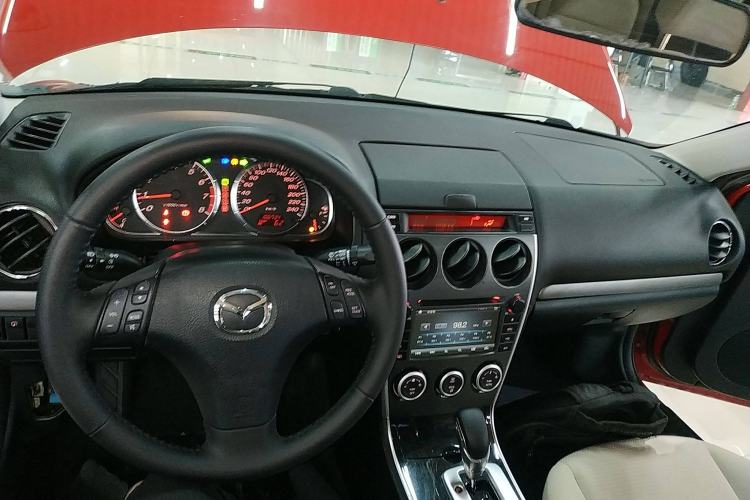 Used Mazda 6 2015 2.0L Automatic Fashion Edition Interior 2