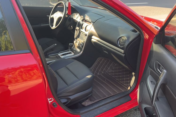Used Mazda 6 2015 2.0L Automatic Fashion Edition Interior 4