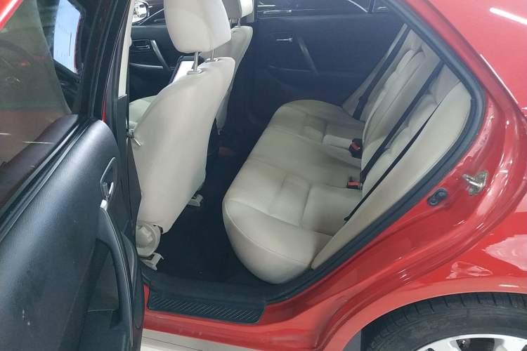Used Mazda 6 2015 2.0L Automatic Fashion Edition Interior 4