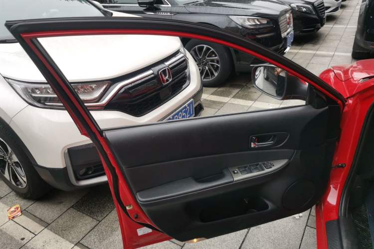 Used Mazda 6 2015 2.0L Automatic Luxury Version Left Front Door Interior