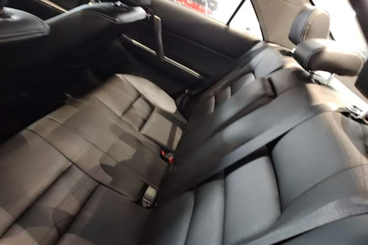 Used Mazda 6 2015 2.0L Automatic Fashion Edition Left Rear Seat