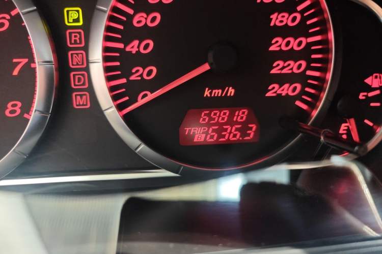 Used Mazda 6 2015 2.0L Automatic Luxury Version Odometer Close Up