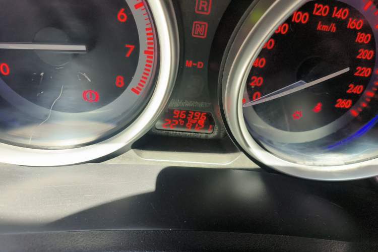 Used Mazda 6 2015 2.0L Automatic Elite Edition Odometer Close Up