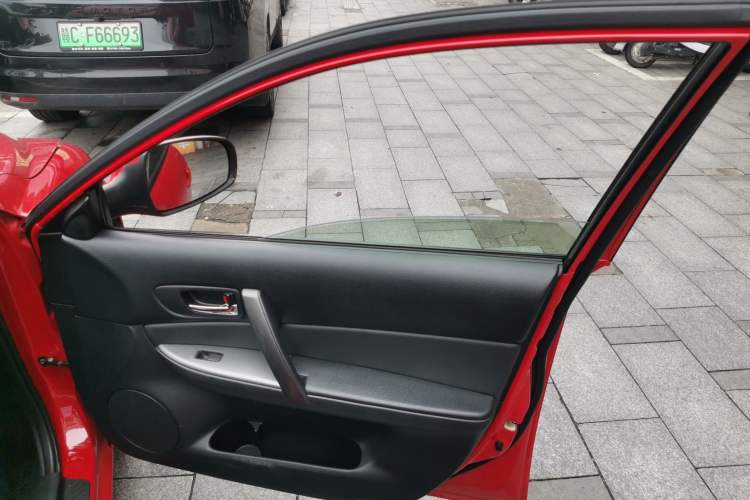 Used Mazda 6 2015 2.0L Automatic Luxury Version Right Front Door Interior