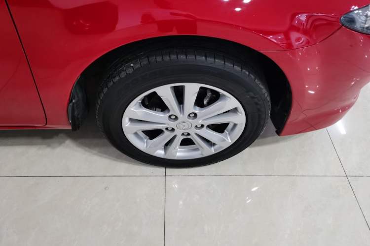 Used Mazda 6 2015 2.0L Automatic Fashion Edition Right Front Wheel Hub