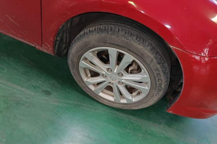 Used Mazda 6 2015 2.0L Automatic Classic Version Right Front Wheel Hub