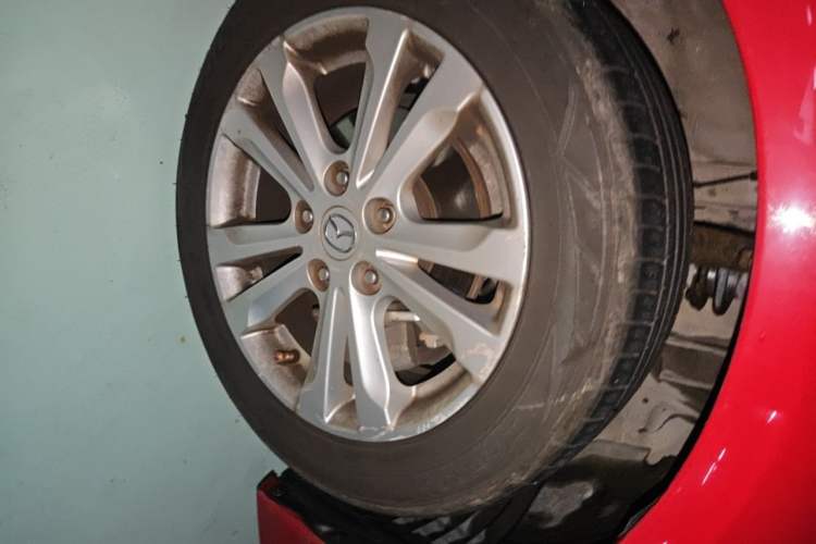 Used Mazda 6 2015 2.0L Automatic Classic Version Right Front Wheel Hub