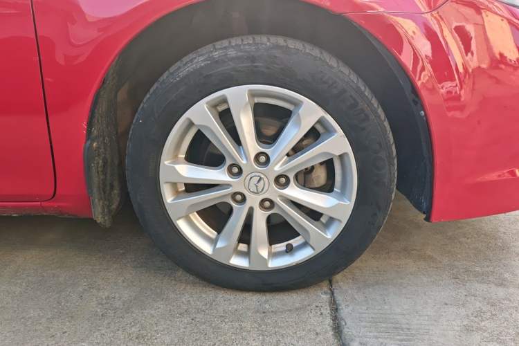 Used Mazda 6 2015 2.0L Automatic Fashion Edition Right Front Wheel Hub