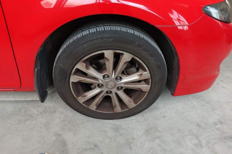 Used Mazda 6 2015 2.0L Automatic Fashion Edition Right Front Wheel Hub