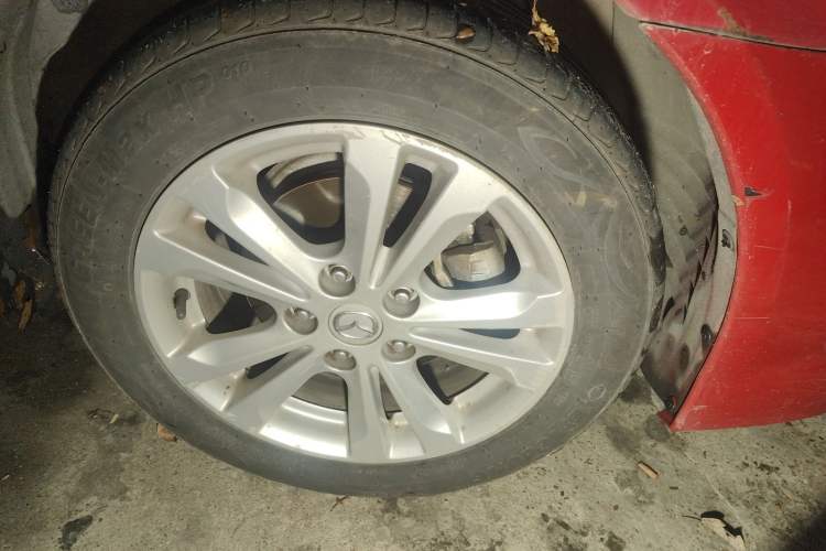 Used Mazda 6 2015 2.0L Automatic Classic Version Right Front Wheel Hub