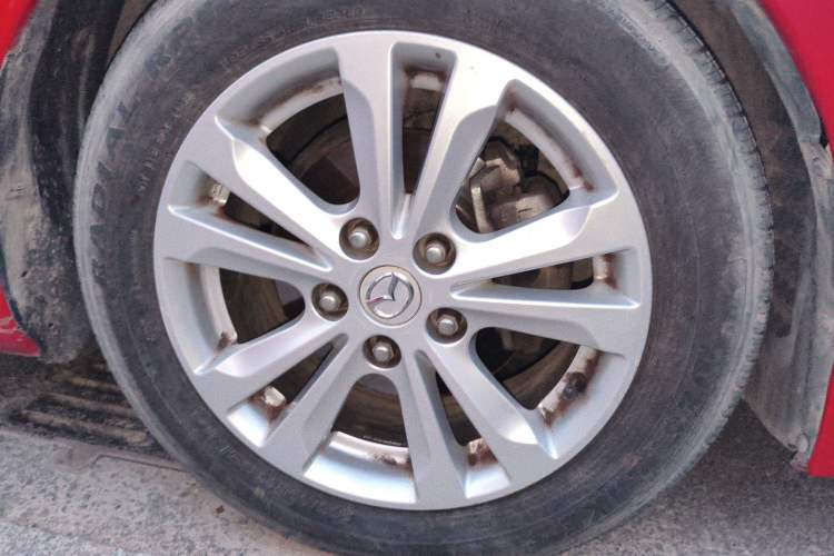 Used Mazda 6 2015 2.0L Automatic Classic Version Right Front Wheel Hub
